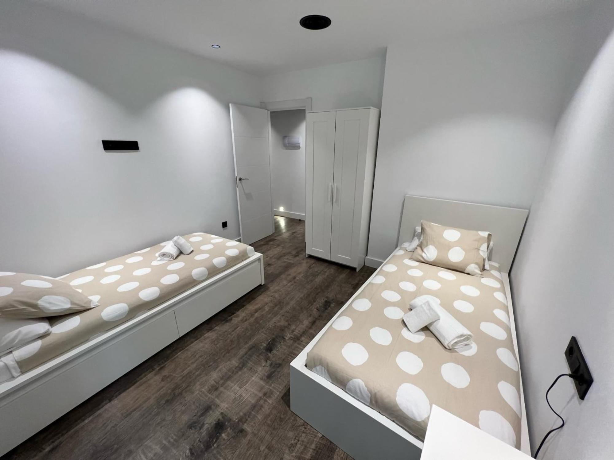Apartamenticos El Tubo I ซาราโกซา ภายนอก รูปภาพ