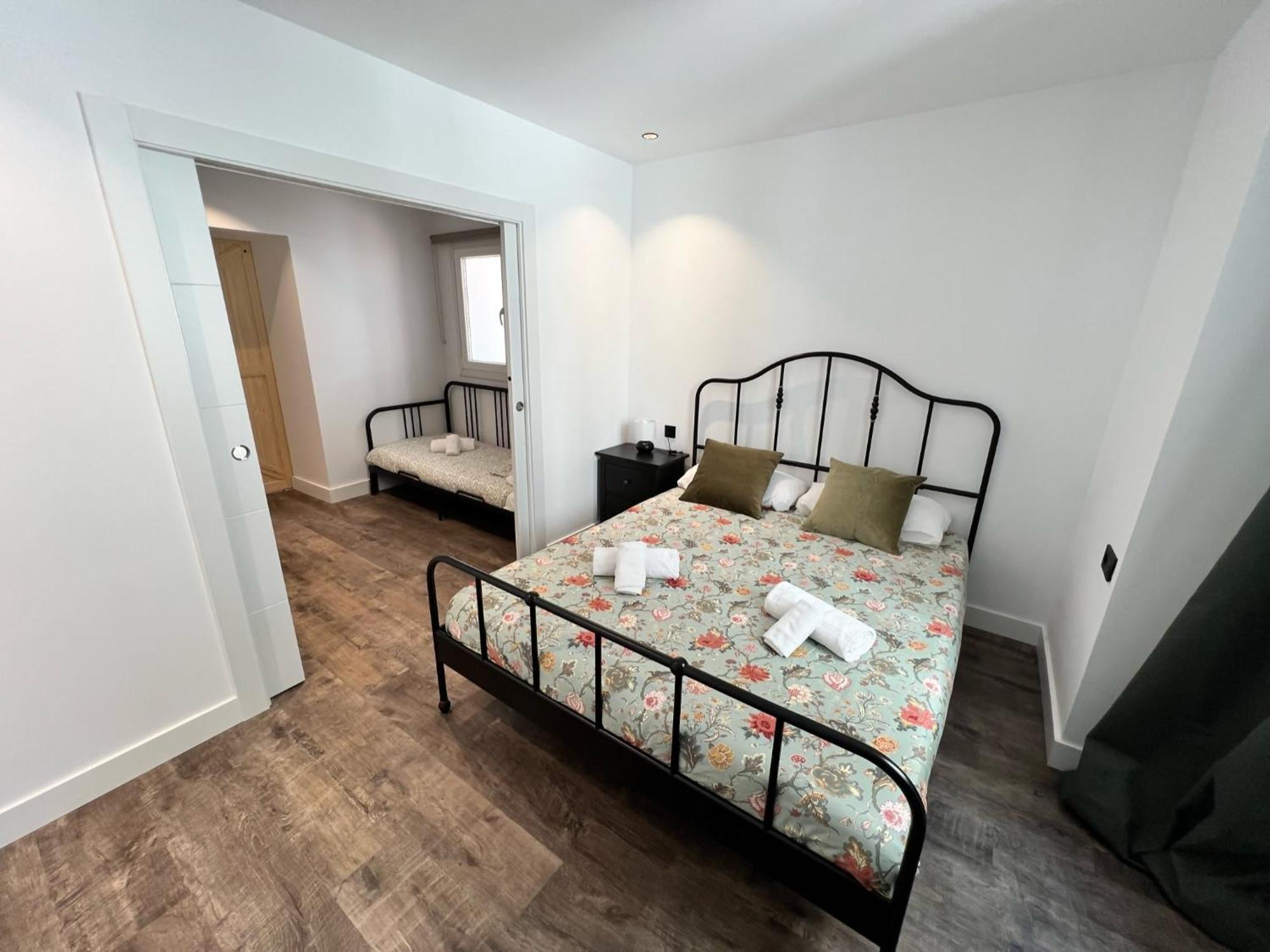 Apartamenticos El Tubo I ซาราโกซา ภายนอก รูปภาพ